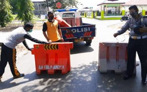 Penutupan Badan Jalan Pada Puskesmas Tualang KM.6 