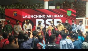 Kapolda Riau Kunjungi Warga Pedalaman Rohul Berikan Sembako dan Launching BSR