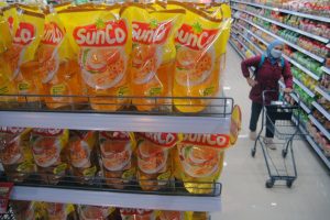 Segera Laporkan Penimbun Minyak Goreng ke Polisi