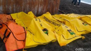 Tragedi Pantai Payangan Jember, 10 Orang Tewas