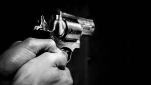 Viral Kuli Bangunan Ditodong Benda Mirip Pistol