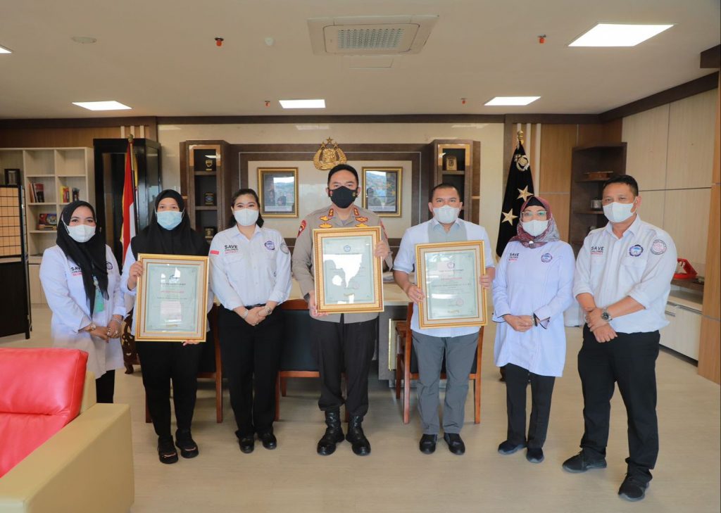 Kapolda Riau Dapat Penghargaan dari TRC PPAI