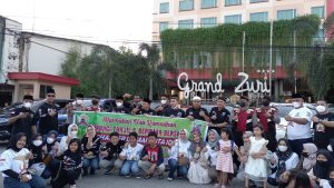 Pajero Indonesia Family (PIF) Berbagi Seribu Paket Takjil