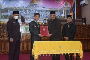 Paripurna, Pemkab Rohil dan DPRD Setujui Ranperda Hymne dan Mars Daerah