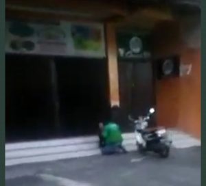 Netizen Buru Bapak Grab Viral Lecehkan Penumpang