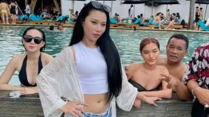 Dua Aspri Hotman Paris Merasa Bertuntung