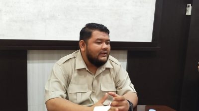 Ketua DPRD Rohul Dalam Konferensi Pers Membuka Pendaftaran Untuk Ketua Karateker Pemuda Tani provinsi Riau