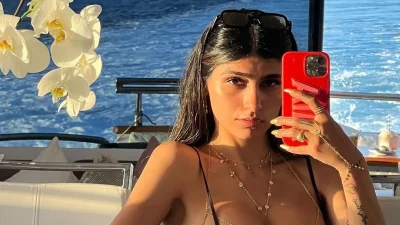 Mia Khalifa Potret