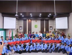 Lepas Mahasiswa KKN UNRI, Bupati : Terimakasih atas Pengabdian Saudara