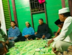 Tak Terima Pembatalan Pilkades Sepihak Pendukung Dua Calon Kades Sialang Jaya turun berunjuk rasa