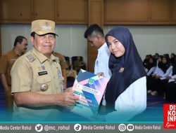 H. Sukiman Serahkan SK ASN PPPK Formasi 2022