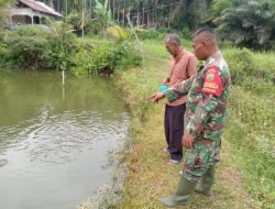 Pendampingan Karya Nyata Serka Suandi di Tambak Milik Herman