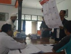 Diduga Kelelahan Beberapa Petugas TPS Dilarikan ke Unit Kesehatan