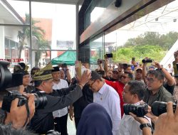 GM Pelindo Dumai Sambut Kedatangan Menteri Pelindung PMI di Pelabuhan