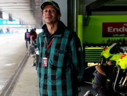 Jelang MotoGP Mandalika 2025, Valentino Rossi Ikut Konvoi di Jalanan Jakarta