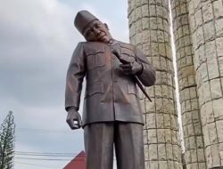 Viral! Kepala Patung Soekarno Miring, Simak Penjelasannya