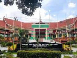 Alasan Klasik Naskah Akademik, Kinerja Legislasi DPRD Riau 2025 Dipertanyakan
