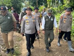 Menhut dan Kapolda Riau Turun ke Lokasi Banjir Bandang di Agam