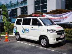 RSUD Arifin Achmad Terima Bantuan Dua Unit Ambulance