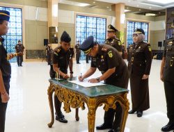 Kajati Riau Lantik Sejumlah Pejabat Baru, Ini Daftar Pejabat Dilantik