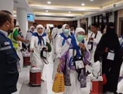 3.096 Jemaah Haji Riau Telah Diberangkatkan, 18 Tertunda Keberangkatan